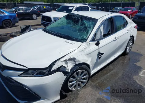 2018 Toyota Camry Le from USA, damaged, VIN JTNB11HKXJ3068299